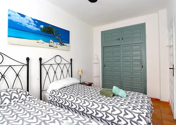 3 Bed With Stunning View Pc4 *