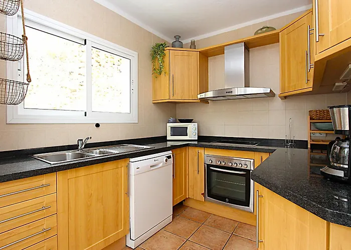 Villa 3 Bed With Stunning View Pc4 *